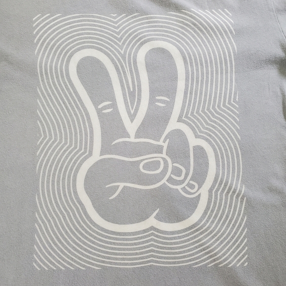 2274 * Dutch Bros Coffee Peace Sign Graphic Tee Gray Size M - Picture 4 of 8